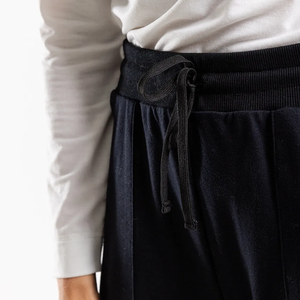 Women's Fleece Shorts (Black)